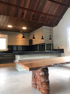 Residência contemporânea em concreto aparente da arquitetura brutalista.